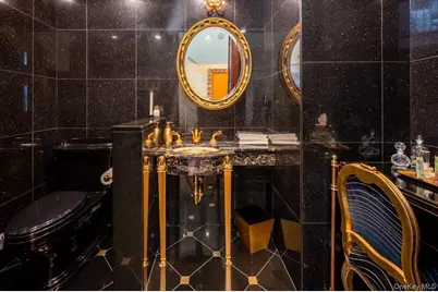 1331 Harbor Road, Hewlett, NY 11557 - Photo 19