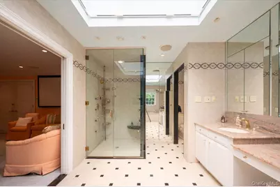 1331 Harbor Road, Hewlett, NY 11557 - Photo 21