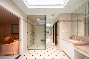 1331 Harbor Rd, Hewlett, NY 11557 - Photo 21