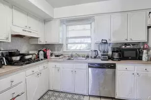 14 Rock Dr, Valley Cottage, NY 10989 - Photo 11