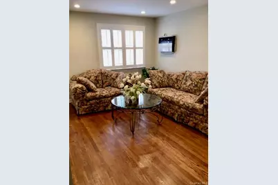 8211 260th Street, Glen Oaks, NY 11004 - Photo 5