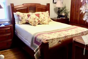 82-11 260th St, Glen Oaks, NY 11004 - Photo 7