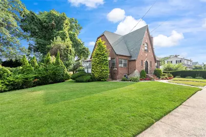 68 Fir Street, Valley Stream, NY 11580 - Photo 3