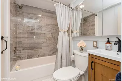 10 Stuart Avenue, Babylon, NY 11702 - Photo 17