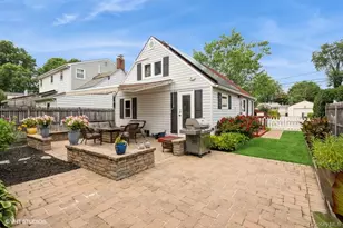 10 Stuart Ave, Babylon, NY 11702 - Photo 5