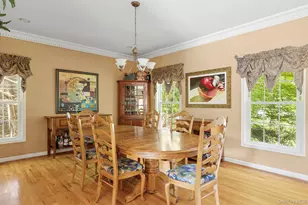 80 Moriches Ave, East Moriches, NY 11940 - Photo 9