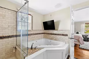 46 S Howell Ave, Centereach, NY 11720 - Photo 9