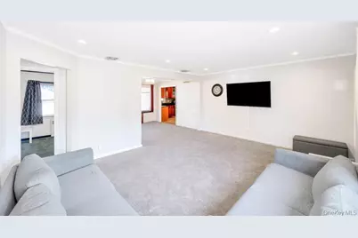 885 Downing Road, Valley Stream, NY 11580 - Photo 15