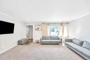 885 Downing Rd, Valley Stream, NY 11580 - Photo 17