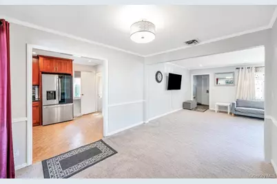 885 Downing Road, Valley Stream, NY 11580 - Photo 19