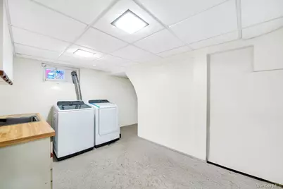 885 Downing Road, Valley Stream, NY 11580 - Photo 35