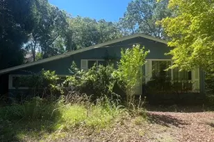 51 Shore Rd, Hampton Bays, NY 11946 - Photo 3