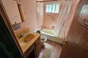 51 Shore Rd, Hampton Bays, NY 11946 - Photo 9