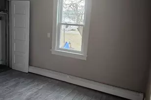 286 Yale St, Hempstead, NY 11550 - Photo 3