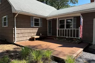 870 Horton Ave, Mattituck, NY 11952 - Photo 3