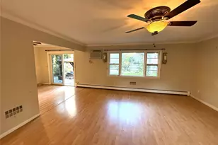 870 Horton Ave, Mattituck, NY 11952 - Photo 13