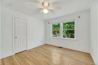 46 Sherwood Road, Hampton Bays, NY 11946 - Photo 21