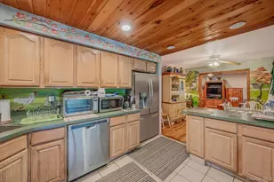 72 Upland Dr, East Northport, NY 11731 - Photo 7