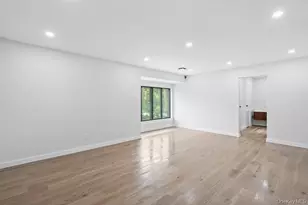 95 Windsor Gate Dr, New Hyde Park, NY 11040 - Photo 19