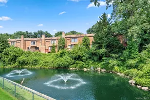 95 Windsor Gate Dr, New Hyde Park, NY 11040 - Photo 25