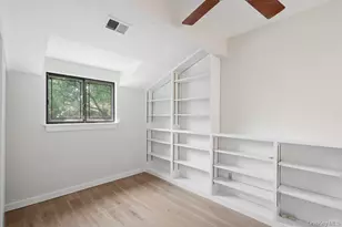 95 Windsor Gate Dr, New Hyde Park, NY 11040 - Photo 15