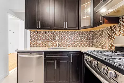 67-38 108 Street #D47, Forest Hills, NY 11375 - Photo 13