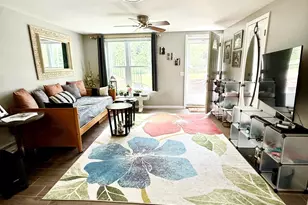 909 Parr Meadow Dr, Newburgh, NY 12550 - Photo 7