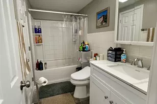 909 Parr Meadow Dr, Newburgh, NY 12550 - Photo 15