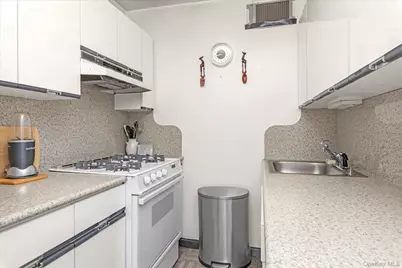 102-30 66th Road #18K, Forest Hills, NY 11375 - Photo 5