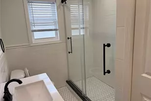 513 E Broadway, Long Beach, NY 11561 - Photo 15