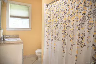 359 Orangeburg Rd, Pearl River, NY 10965 - Photo 15