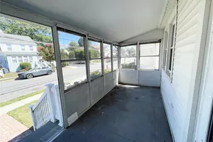 369 Hewlett Pkwy, Hewlett, NY 11557 - Photo 21