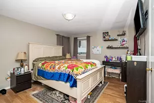 42 Hendrickson Ave, Lynbrook, NY 11563 - Photo 9