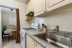 900 Midland Ave, Yonkers, NY 10704 - Photo 7