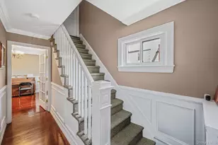 557 Newbridge Rd, East Meadow, NY 11554 - Photo 17