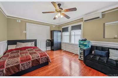 557 Newbridge Road, East Meadow, NY 11554 - Photo 25