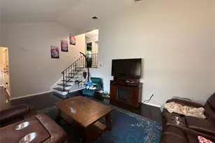 63 Waterbury Pkwy, Cortlandt Manor, NY 10567 - Photo 3