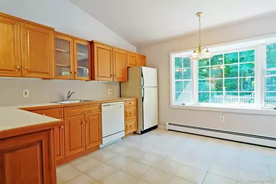 82 Thornhill Drive, Pleasant Valley, NY 12569 - Photo 37