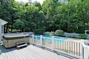 82 Thorn Hill Dr, Pleasant Valley, NY 12569 - Photo 11