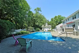 82 Thorn Hill Dr, Pleasant Valley, NY 12569 - Photo 9