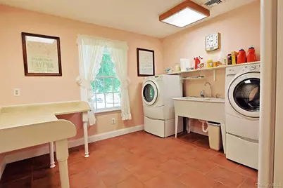 82 Thornhill Drive, Pleasant Valley, NY 12569 - Photo 31