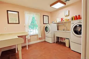 82 Thorn Hill Dr, Pleasant Valley, NY 12569 - Photo 31