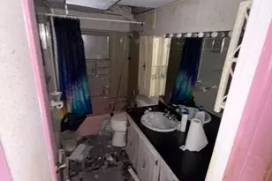 35 Marlow Rd, Valley Stream, NY 11580 - Photo 9