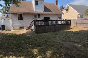 35 Marlow Rd, Valley Stream, NY 11580 - Photo 3