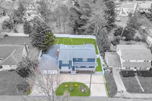 534 S Greene Ave, Lindenhurst, NY 11757 - Photo 5