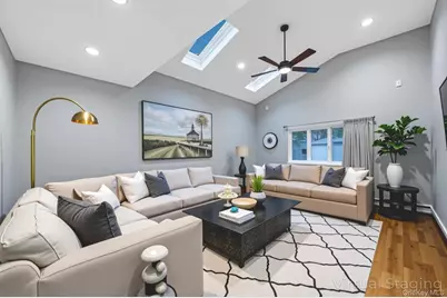 534 S Greene Avenue, Lindenhurst, NY 11757 - Photo 17