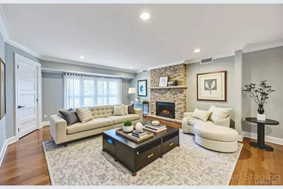 534 S Greene Avenue, Lindenhurst, NY 11757 - Photo 9