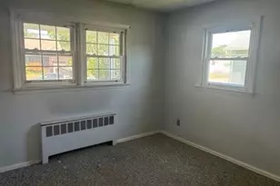 134 Veronica Ln, North Babylon, NY 11703 - Photo 17