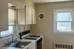 134 Veronica Ln, North Babylon, NY 11703 - Photo 7