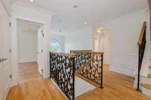 833 Glen Dr, Woodmere, NY 11598 - Photo 21